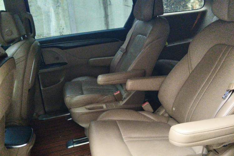 Used Buick GL8 2020 ES Land Cruiser 653T Luxury Edition Left Rear Seat