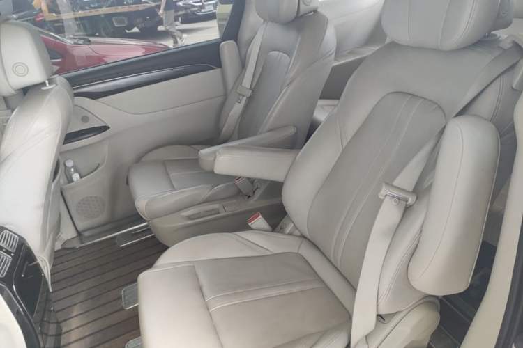 Used Buick GL8 2020 ES Land Cruiser 653T Comfort Edition Left Rear Seat