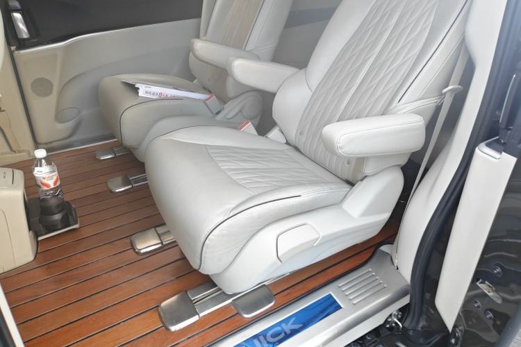 Used Buick GL8 2020 Land Business Class 652T Luxury Model Left Rear Seat