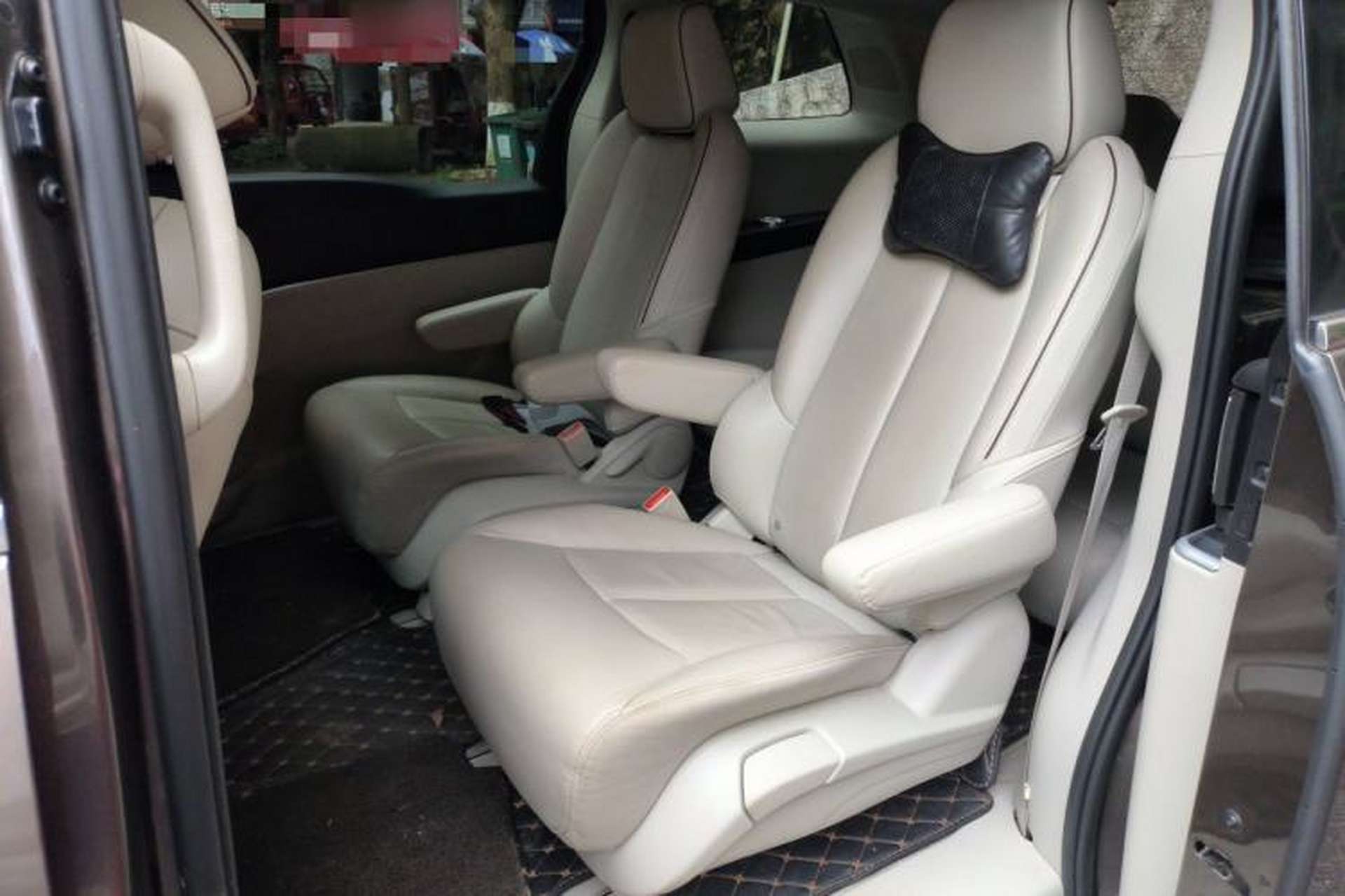 Used Buick GL8 2020 Land Business Class 652T Luxury Model Left Rear Seat