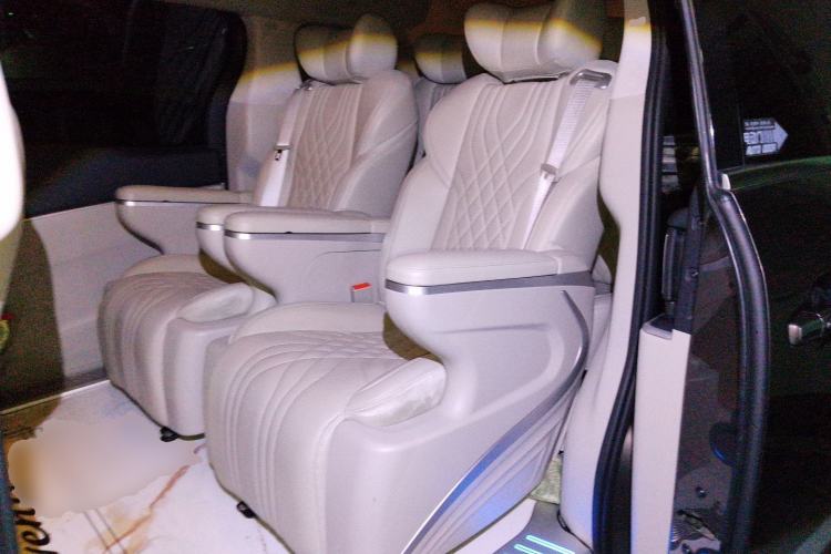 Used Buick GL8 2020 Land Cruiser Executive Class 652T Comfort Model Left Rear Seat