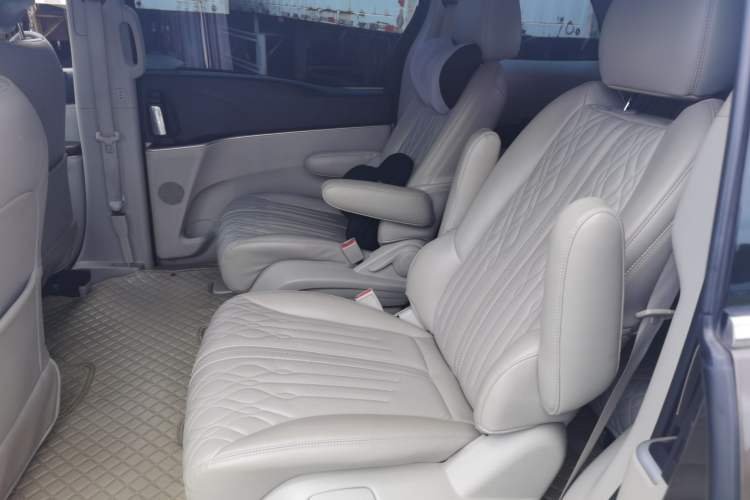 Used Buick GL8 2020 Land Cruiser Executive Class 652T Comfort Model Left Rear Seat