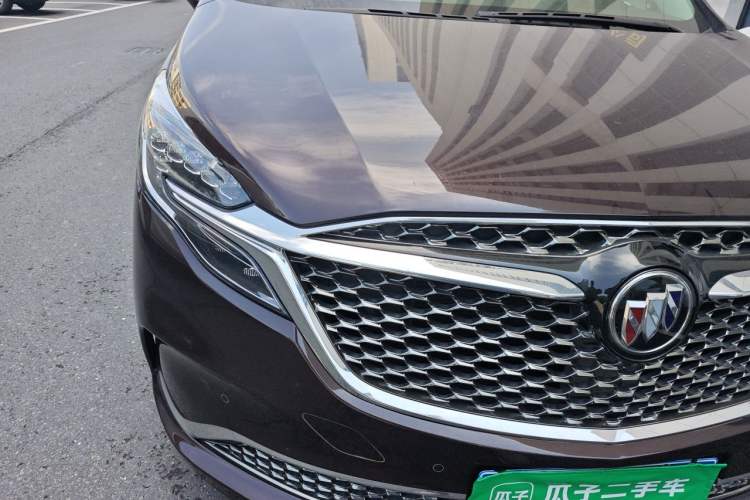 Used Buick GL8 2020 Avenir Avia Six-Seat Deluxe Edition Right Front Headlight