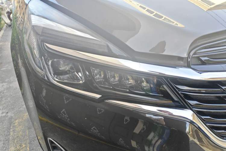 Used Buick GL8 2020 Land Business Class 652T Luxury Model Right Front Headlight