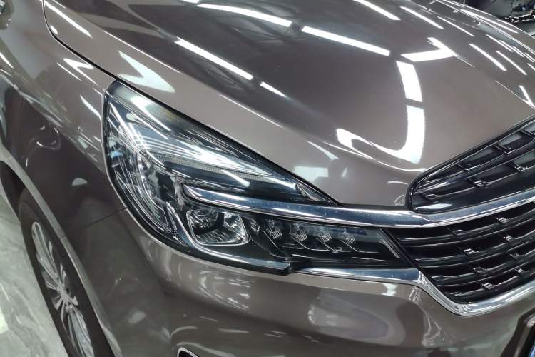 Used Buick GL8 2020 Land Cruiser Executive Class 652T Comfort Model Right Front Headlight