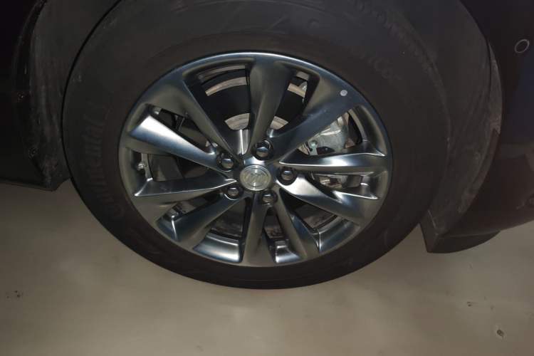 Used Buick GL8 2020 Avenir Avia Six-Seat Deluxe Edition Right Front Wheel Hub