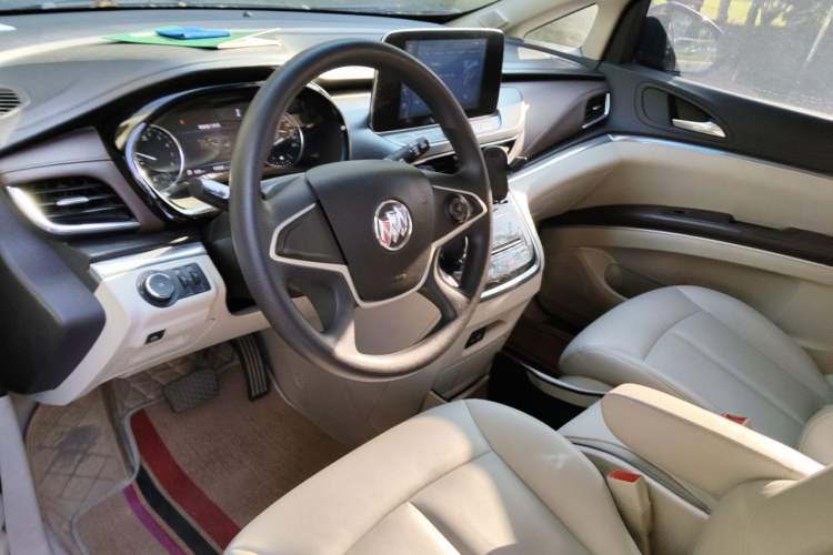 Used Buick GL8 2020 Land Cruiser Executive Class 652T Comfort Model Steering Wheel