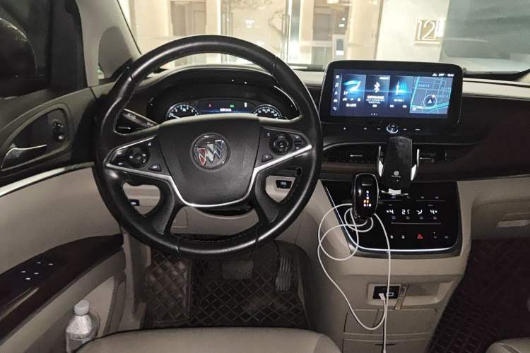 Used Buick GL8 2020 Land Business Class 652T Premium Model Steering Wheel