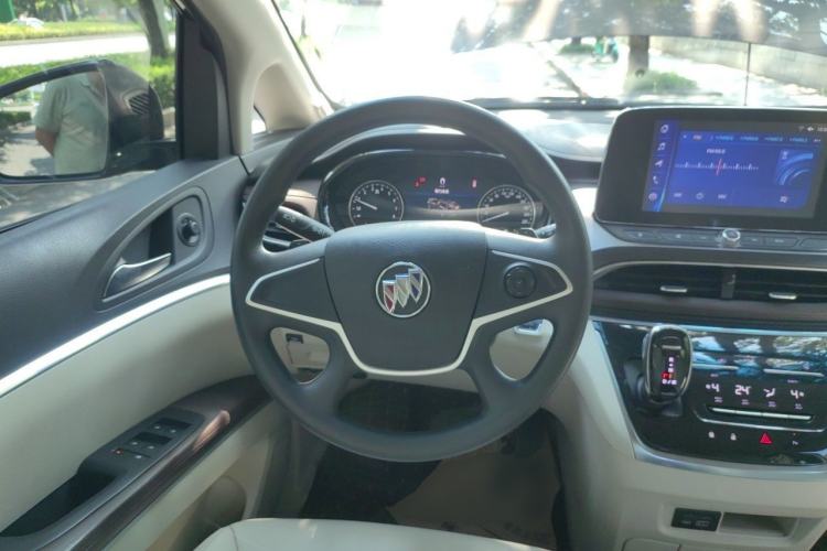 Used Buick GL8 2020 Land Cruiser Executive Class 652T Comfort Model Steering Wheel