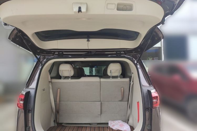 Used Buick GL8 2020 ES Land Cruiser 653T Comfort Edition Trunk