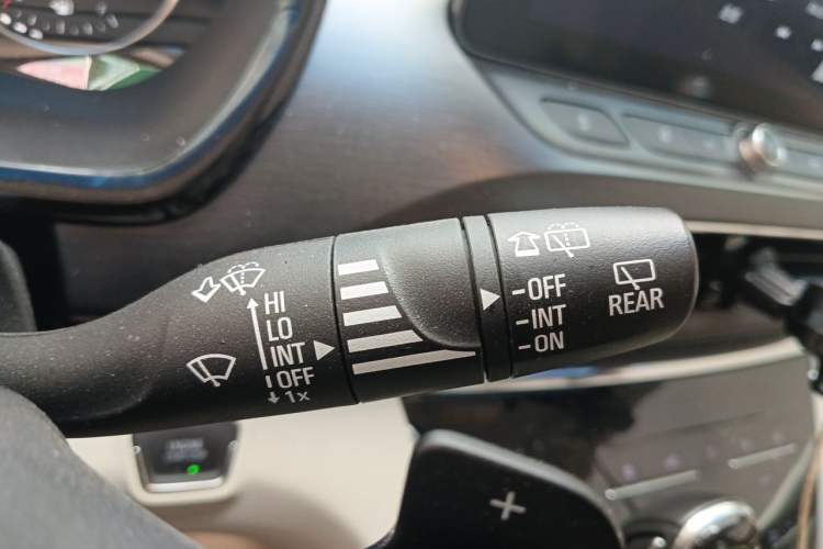 Used Buick GL8 2020 Land Business Class 652T Luxury Model Vehicle Key