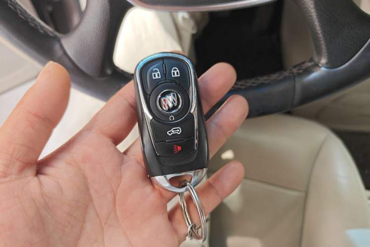Used Buick GL8 2020 Land Business Class 652T Luxury Model Vehicle Key