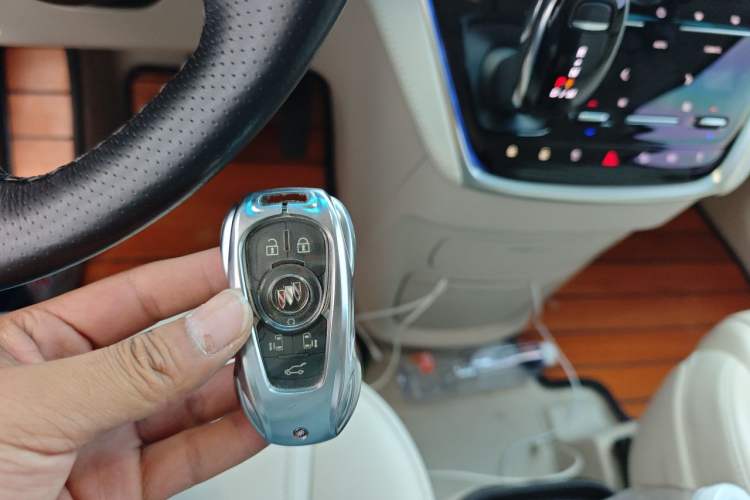Used Buick GL8 2020 Avenir Avia Six-Seat Deluxe Edition Vehicle Key