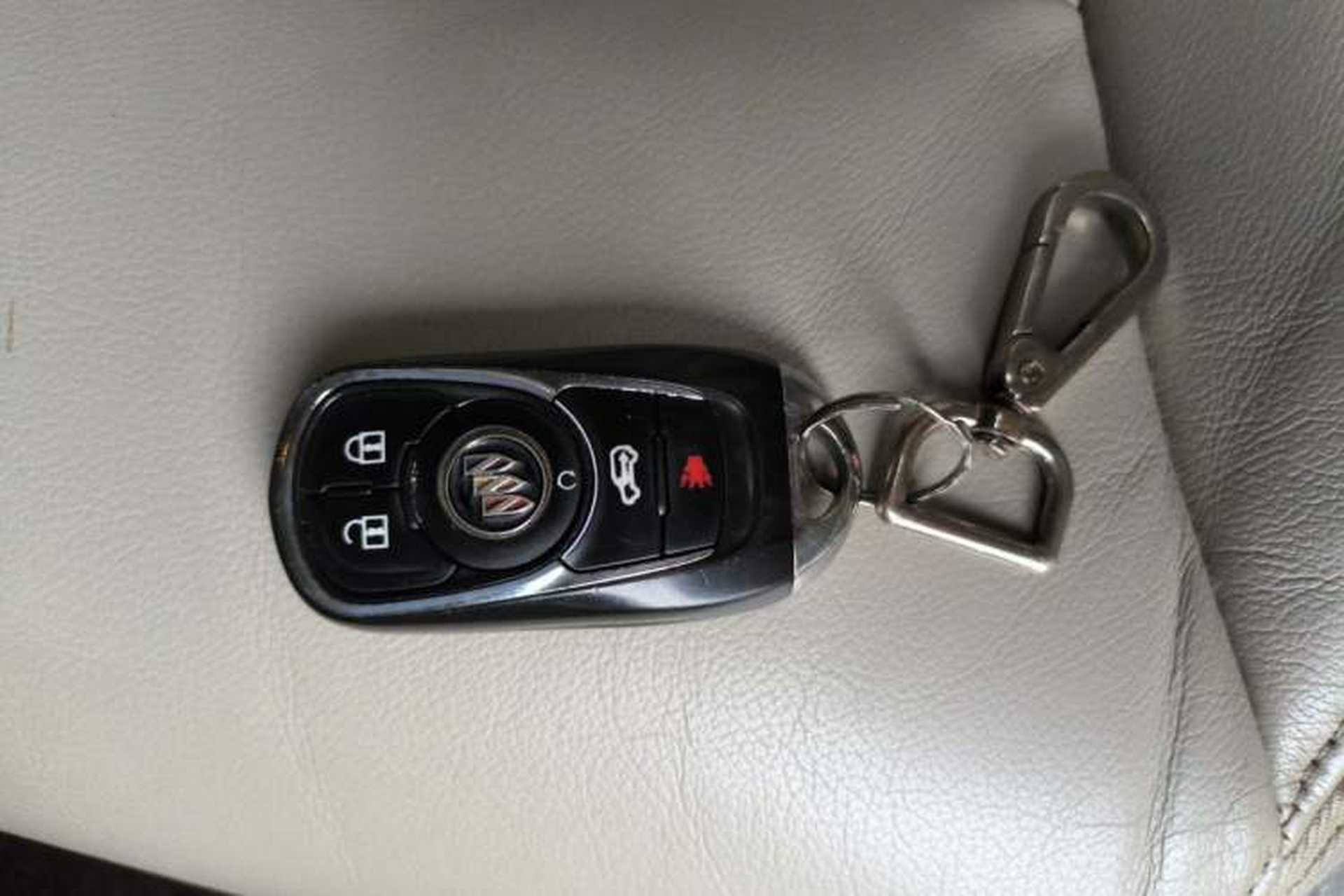 Used Buick GL8 2020 Land Business Class 652T Luxury Model Vehicle Key