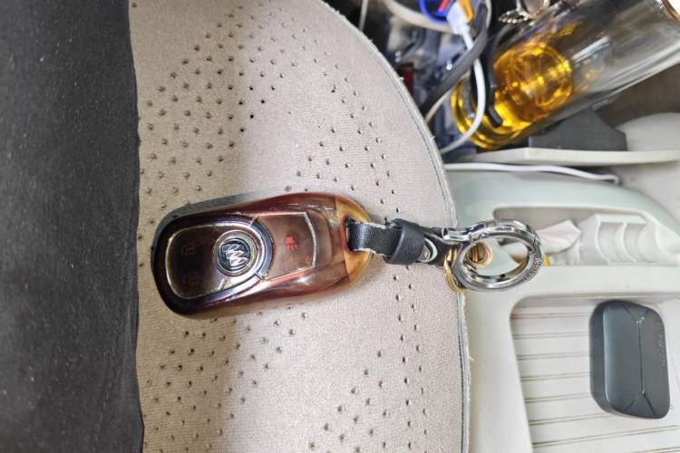Used Buick GL8 2020 Land Cruiser Executive Class 652T Comfort Model Vehicle Key