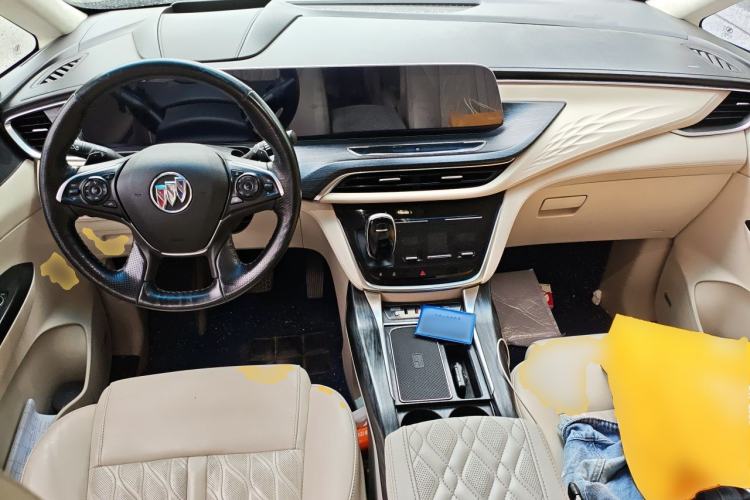 Used Buick GL8 2020 Avenir Avia Six-Seat Deluxe Edition Center Console