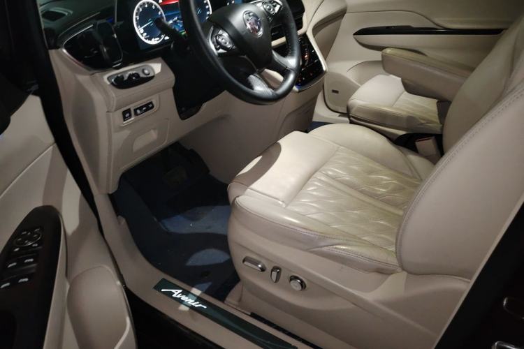 Used Buick GL8 2020 Avenir Avia 7-Seater Deluxe Edition Driver Seat