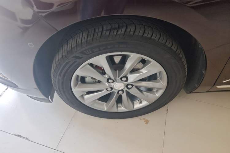 Used Buick GL8 2020 Avenir Avia Six-Seat Deluxe Edition Exterior 4