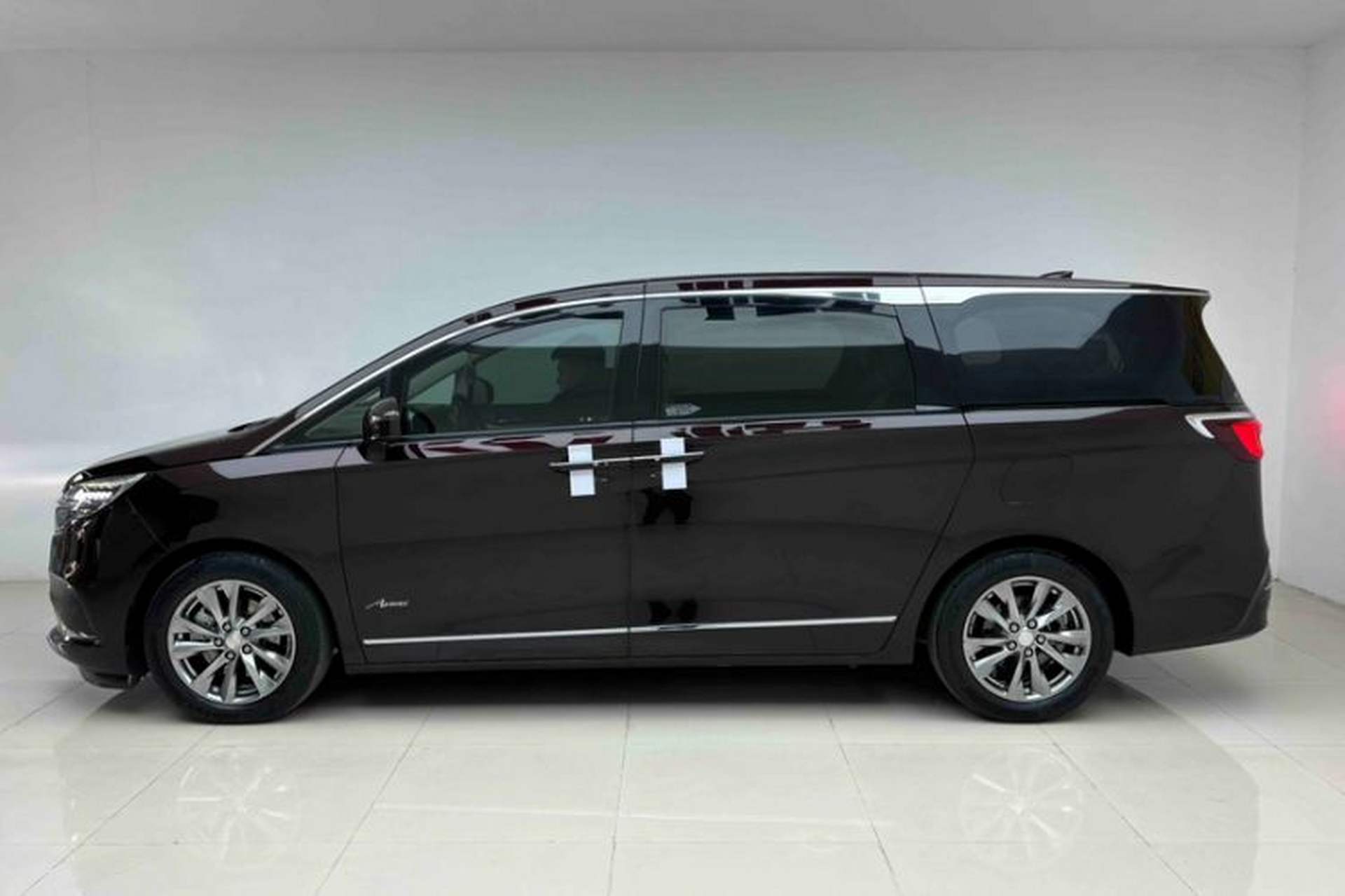 Used Buick GL8 2020 Avenir Avia Six-Seat Deluxe Edition Exterior 5