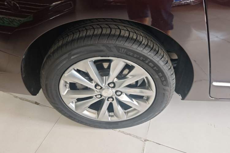 Used Buick GL8 2020 Avenir Avia Six-Seat Deluxe Edition Exterior 5