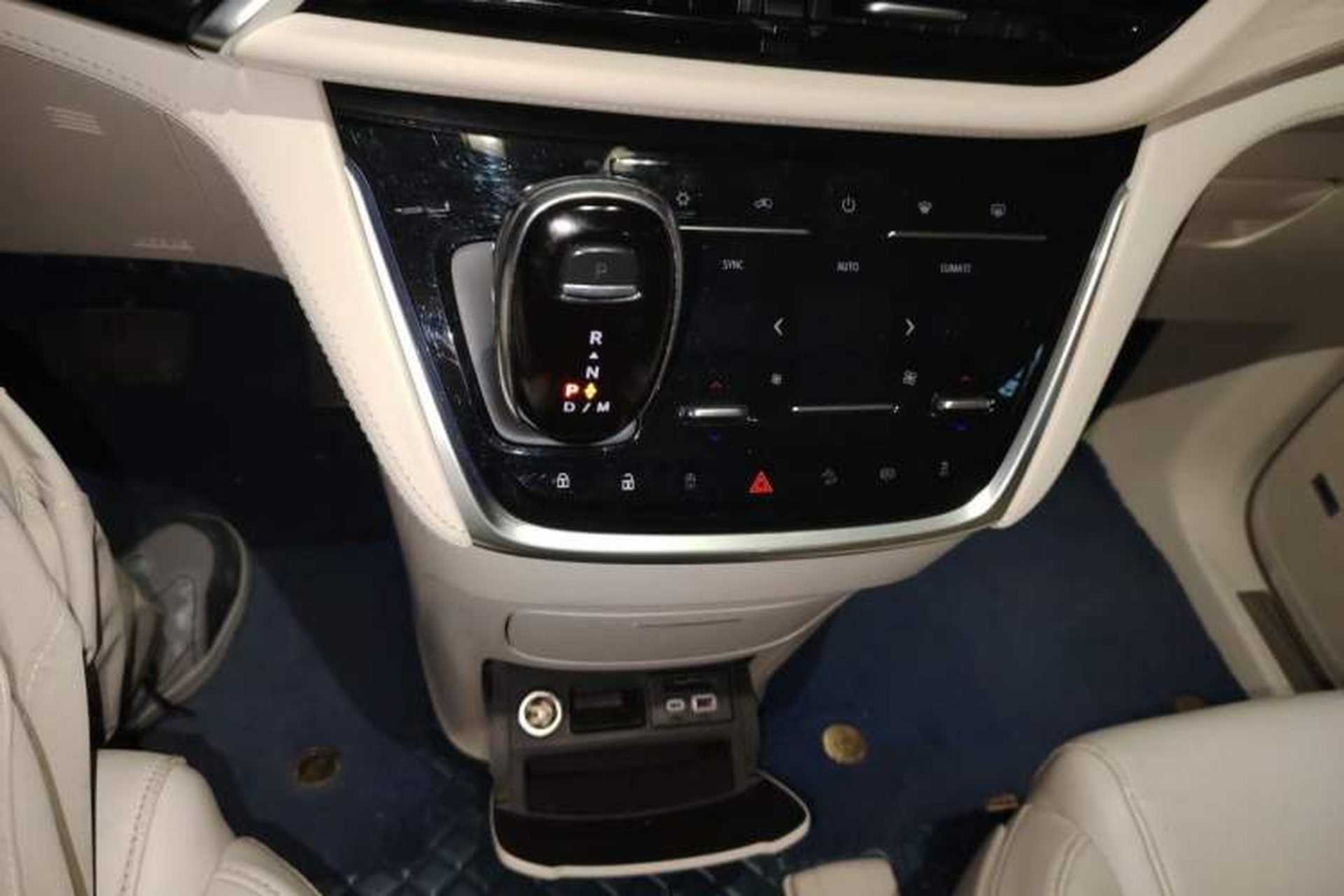 Used Buick GL8 2020 Avenir Avia 7-Seater Deluxe Edition Gear Lever