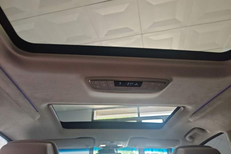 Used Buick GL8 2020 Avenir Avia Six-Seat Deluxe Edition Headliner