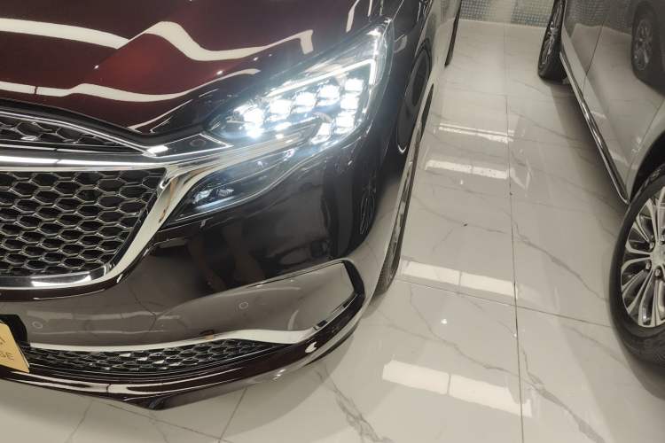 Used Buick GL8 2020 Avenir Avia Six-Seat Deluxe Edition Left Front Headlight