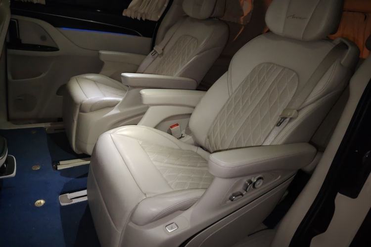 Used Buick GL8 2020 Avenir Avia 7-Seater Deluxe Edition Left Rear Seat