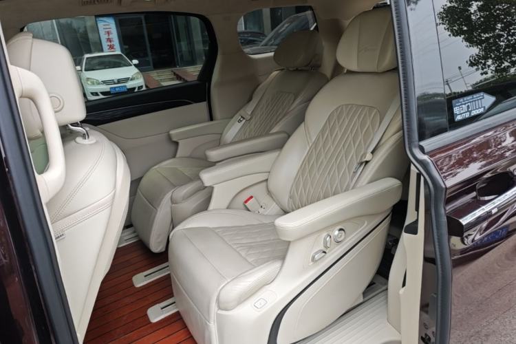 Used Buick GL8 2020 Avenir Avia Six-Seat Deluxe Edition Left Rear Seat