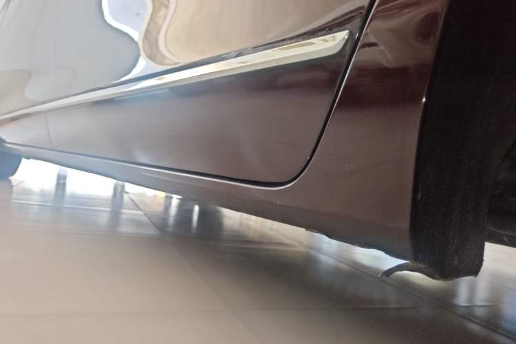 Used Buick GL8 2020 Avenir Avia Six-Seat Deluxe Edition Left Side Sill