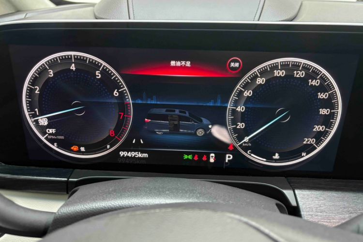 Used Buick GL8 2020 Avenir Avia Six-Seat Deluxe Edition Odometer Close Up
