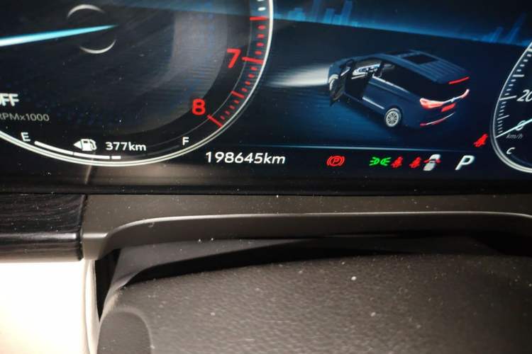 Used Buick GL8 2020 Avenir Avia 7-Seater Deluxe Edition Odometer Close Up