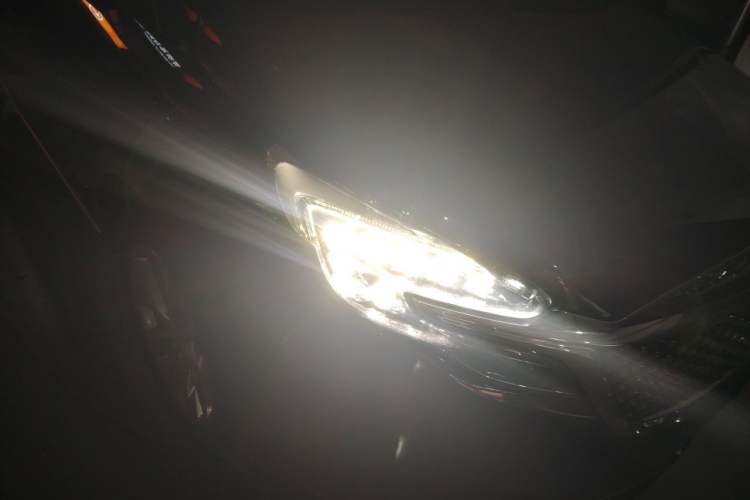 Used Buick GL8 2020 Avenir Avia 7-Seater Deluxe Edition Right Front Headlight