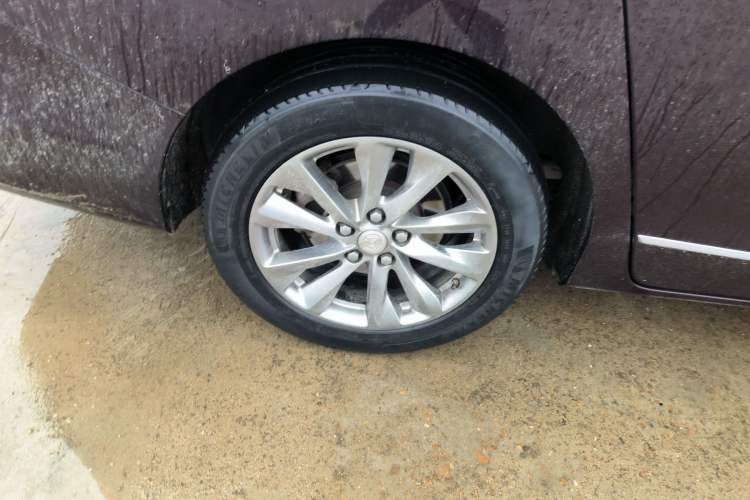 Used Buick GL8 2020 Avenir Avia Six-Seat Deluxe Edition Right Rear Wheel Hub