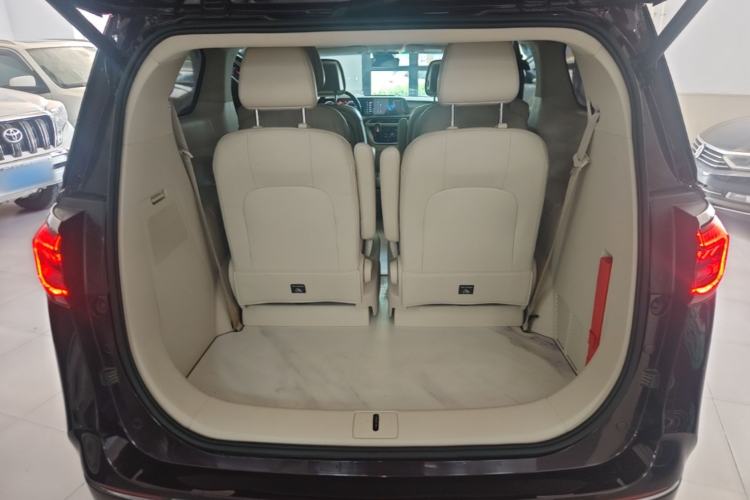 Used Buick GL8 2020 Avenir Avia Six-Seat Deluxe Edition Trunk