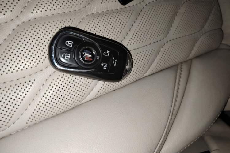 Used Buick GL8 2020 Avenir Avia 7-Seater Deluxe Edition Vehicle Key
