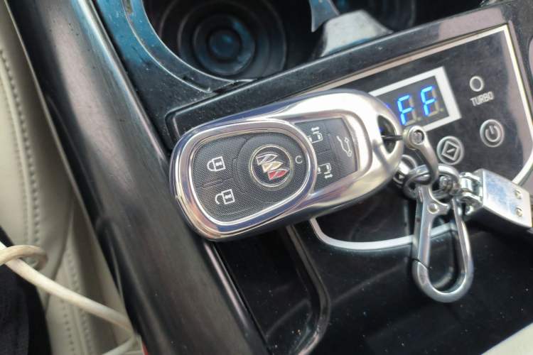 Used Buick GL8 2020 Avenir Avia Six-Seat Deluxe Edition Vehicle Key