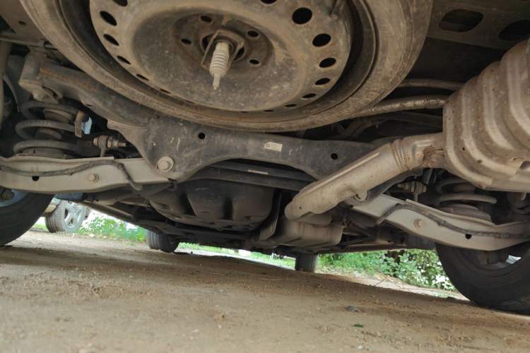 Used Buick GL8 2020 ES Land Cruiser 653T Comfort Edition Chassis Rear