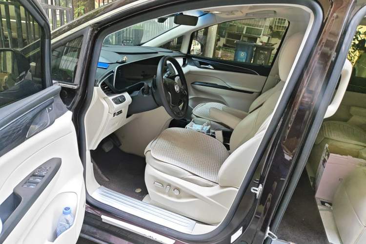 Used Buick GL8 2020 Avenir Avia Six-Seat Deluxe Edition Driver Seat