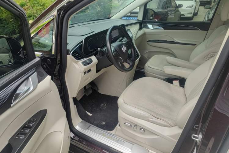 Used Buick GL8 2020 Avenir Avia Six-Seat Deluxe Edition Driver Seat