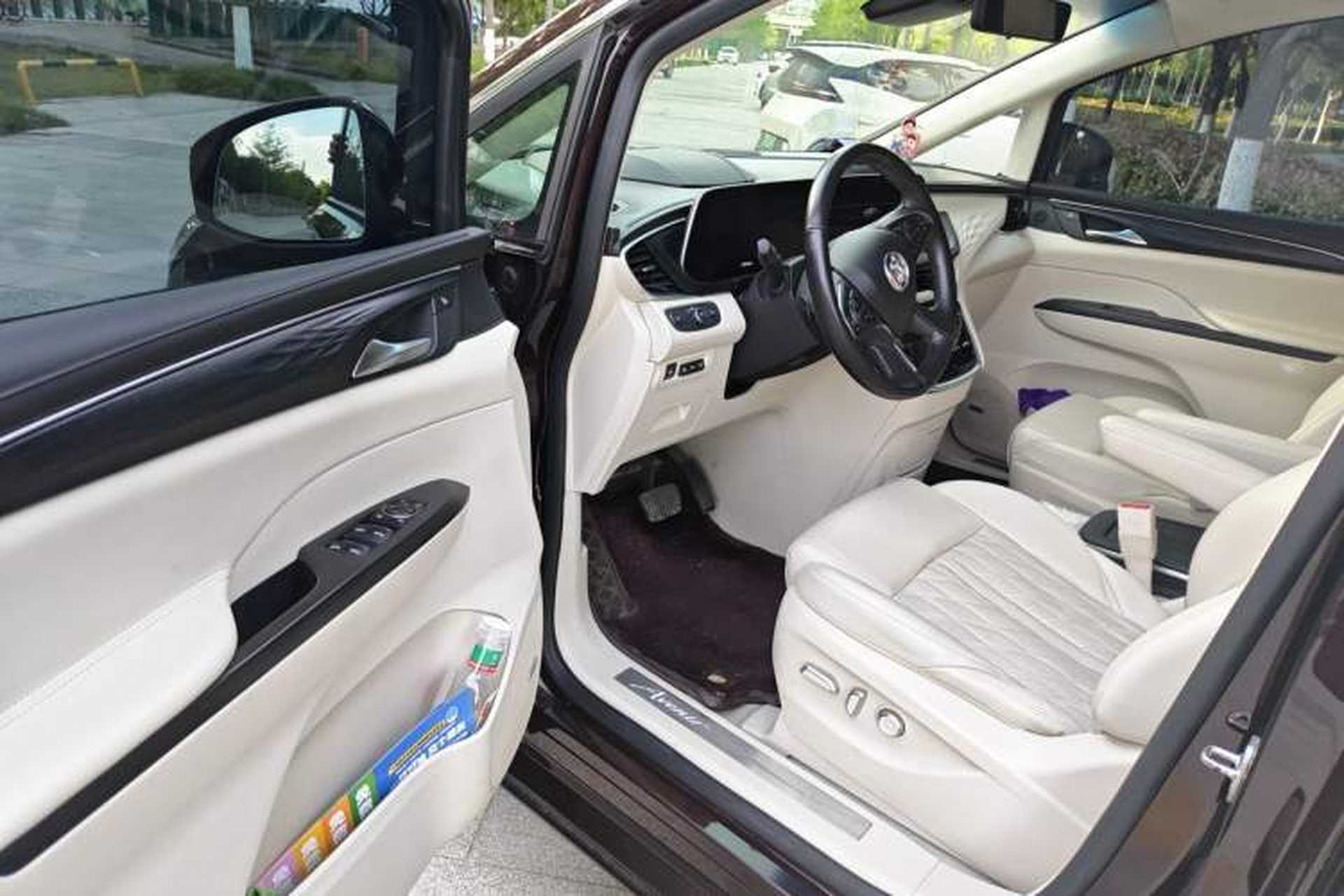 Used Buick GL8 2020 Avenir Avia Six-Seat Deluxe Edition Driver Seat