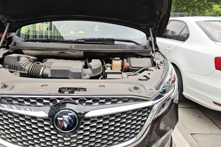 Used Buick GL8 2020 Avenir Avia Six-Seat Deluxe Edition Engine Bay Left