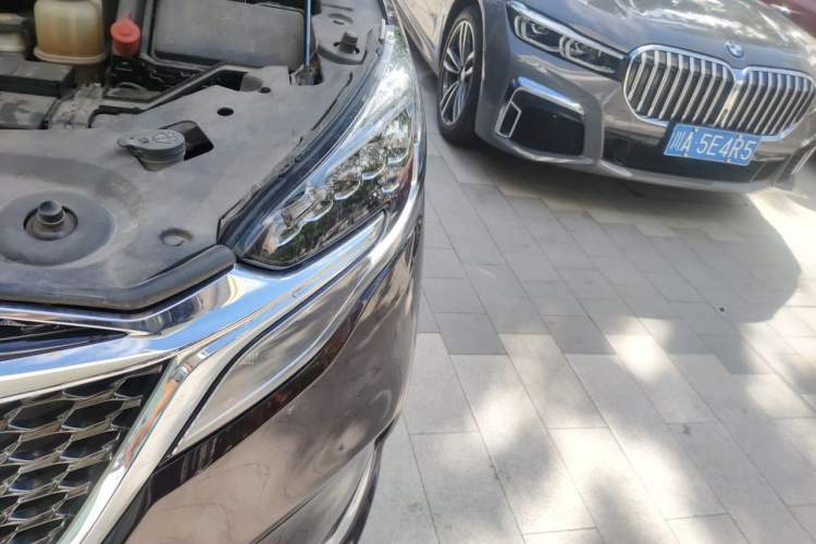 Used Buick GL8 2020 Avenir Avia 7-Seater Deluxe Edition Engine Bay Left
