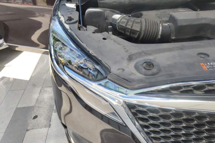 Used Buick GL8 2020 Avenir Avia 7-Seater Deluxe Edition Engine Bay Right