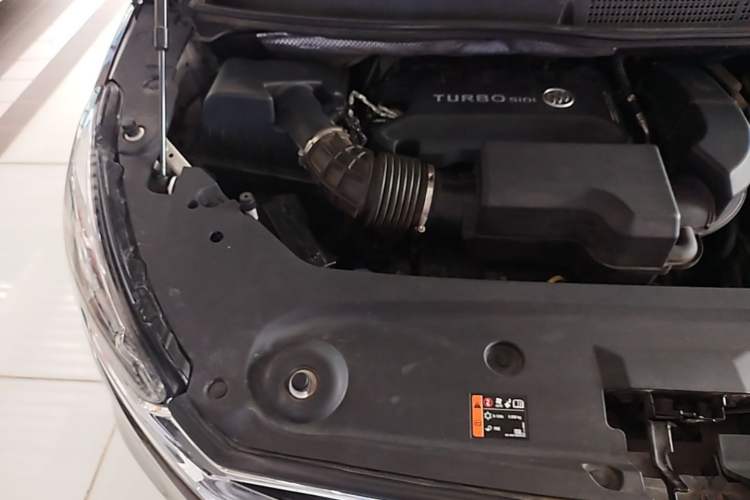 Used Buick GL8 2020 ES Land Cruiser 653T Comfort Edition Engine Bay Right