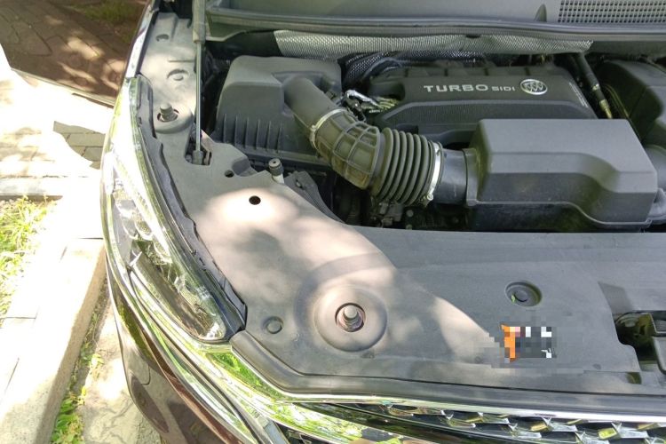 Used Buick GL8 2020 Avenir Avia Six-Seat Deluxe Edition Engine Bay Right