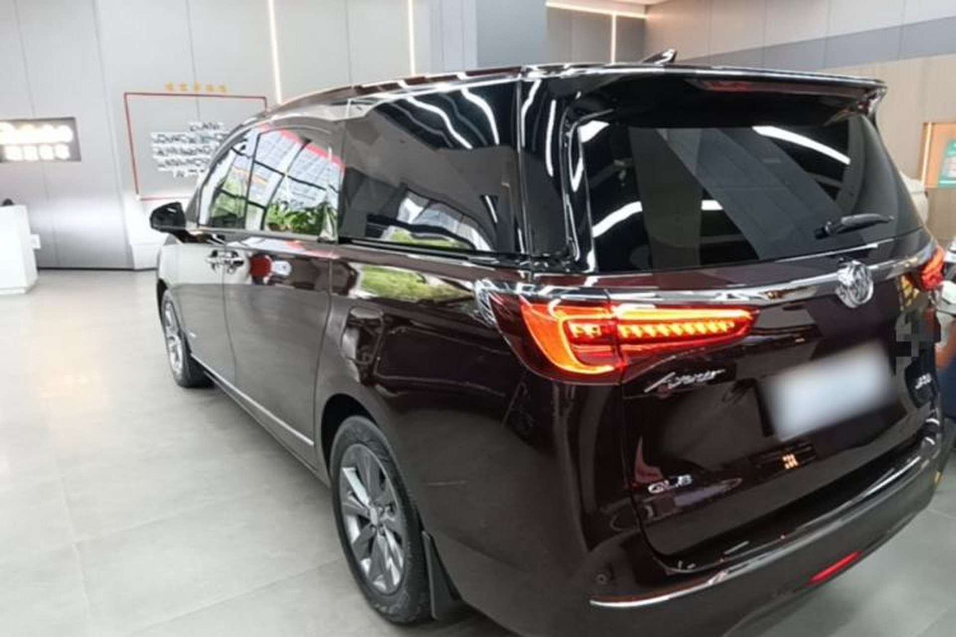 Used Buick GL8 2020 Avenir Avia Six-Seat Deluxe Edition Exterior 2