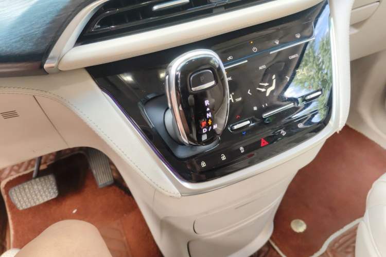 Used Buick GL8 2020 Avenir Avia 7-Seater Deluxe Edition Gear Lever
