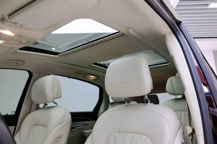 Used Buick GL8 2020 Avenir Avia Six-Seat Deluxe Edition Headliner