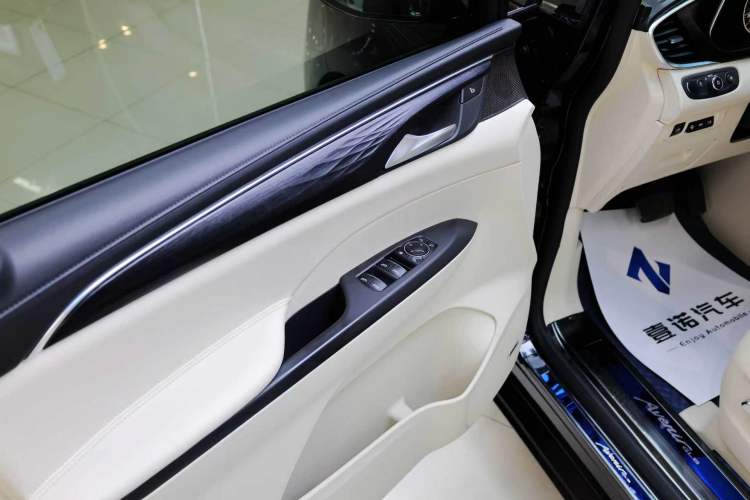 Used Buick GL8 2020 Avenir Avia Six-Seat Deluxe Edition Interior 2